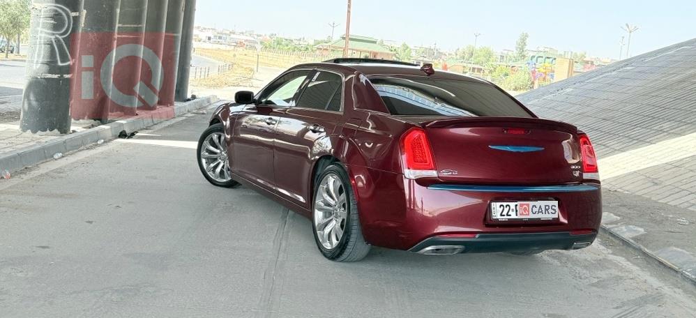 کرایسلەر 300